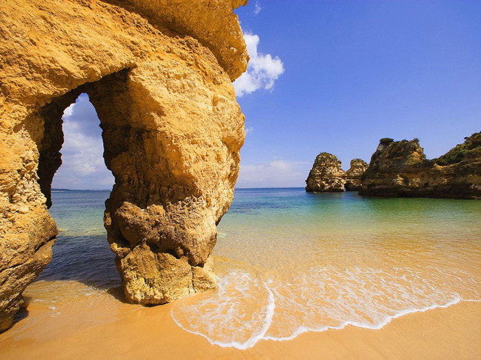 Пляжи Португалии: приятно познакомиться