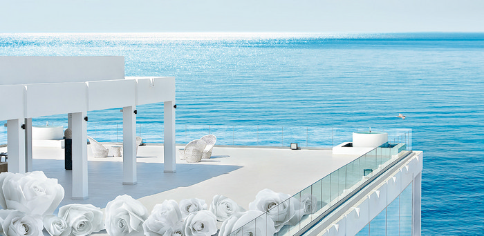 02-luxury-hotel-in-crete-white-palace-living.jpg