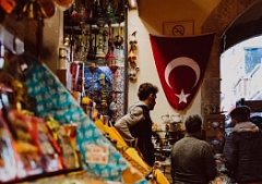 Разменный рубль: где выгоднее поменять деньги в Турции